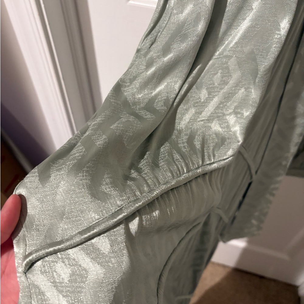 Moda Soft Green Textured Robe - Picture 2 of 5